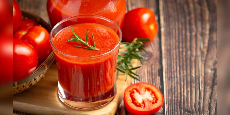 Tomato Juice Benefits: सेहत ही नहीं खूबसूरती भी निखारता है टमाटर का जूस, जानें कई गजब के 6 फायदे